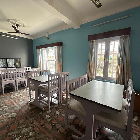 Hotel The Billabong Garden Pokhara Ngoại thất bức ảnh