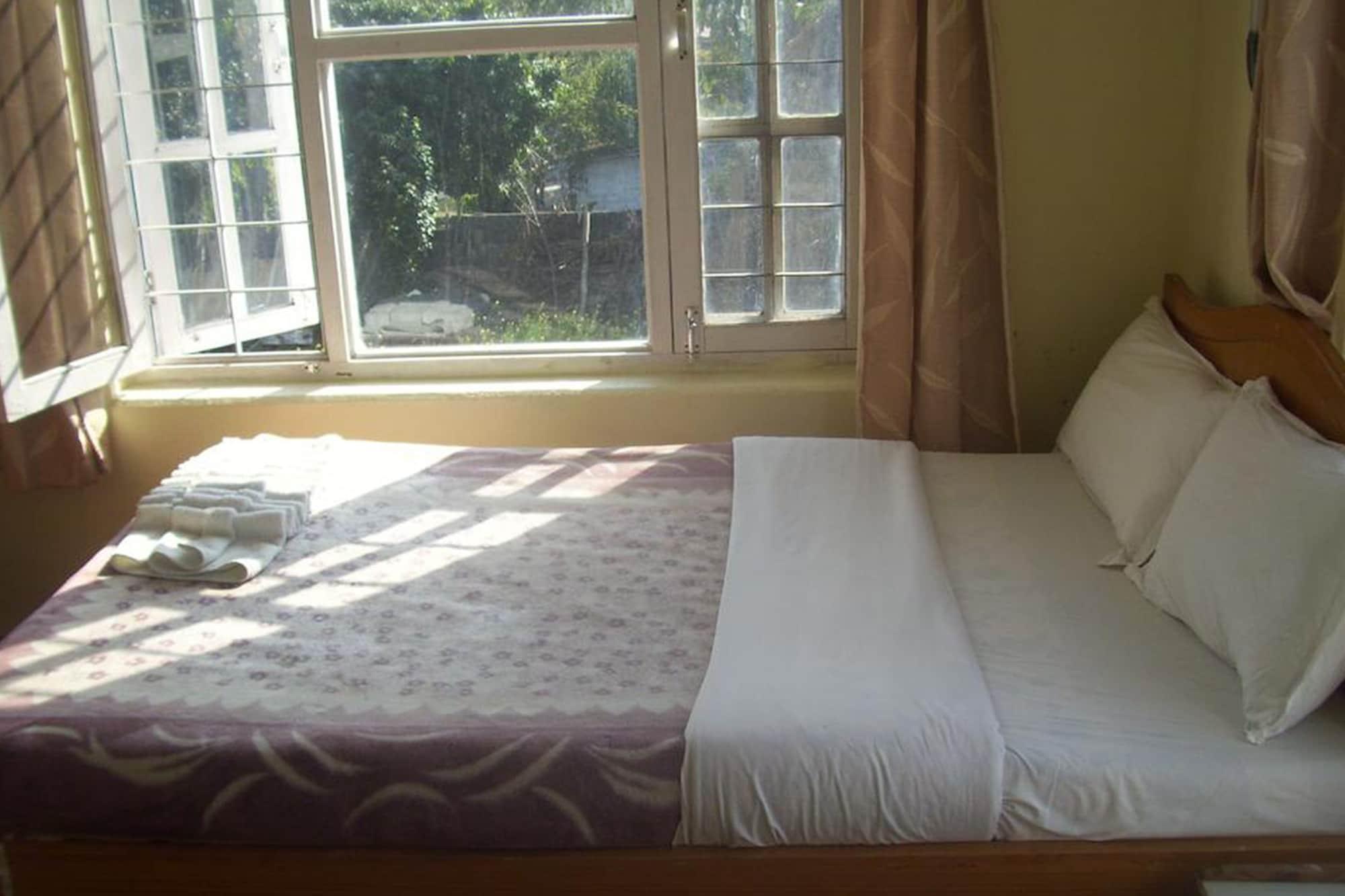 Hotel The Billabong Garden Pokhara Ngoại thất bức ảnh