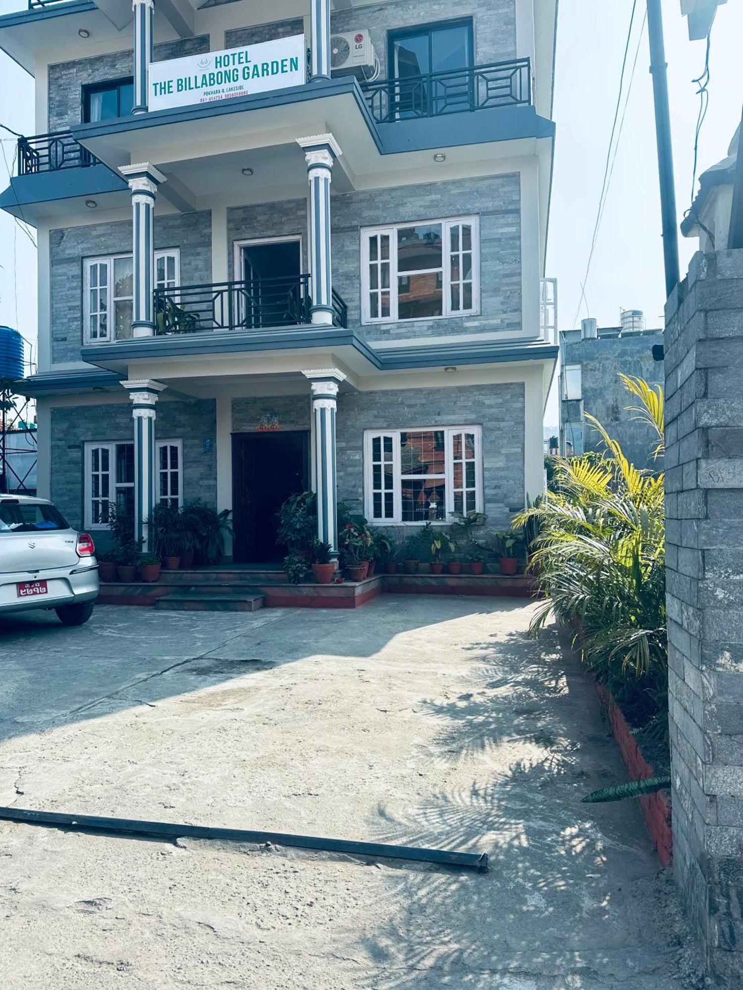 Hotel The Billabong Garden Pokhara Ngoại thất bức ảnh