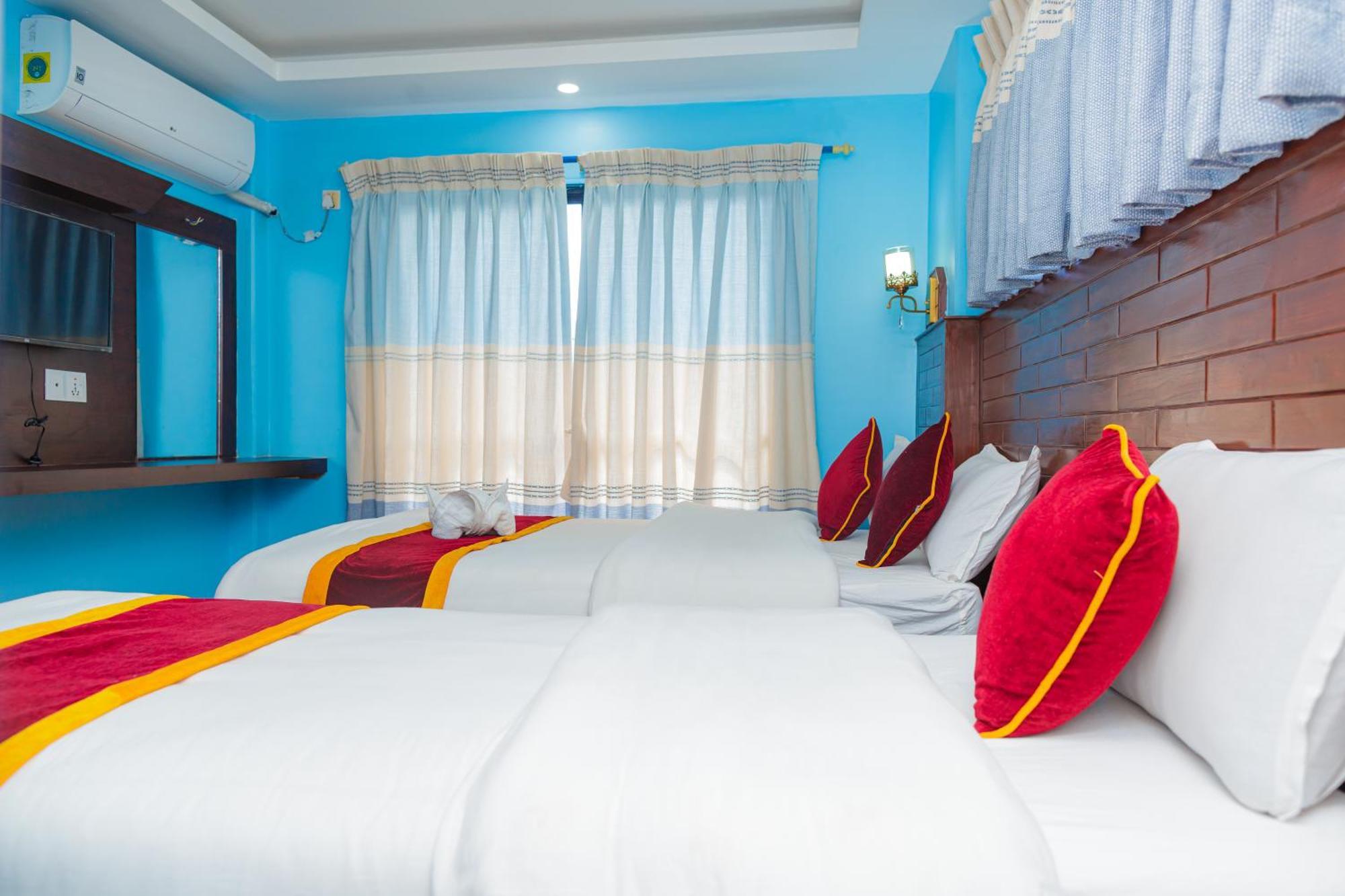 Hotel The Billabong Garden Pokhara Ngoại thất bức ảnh