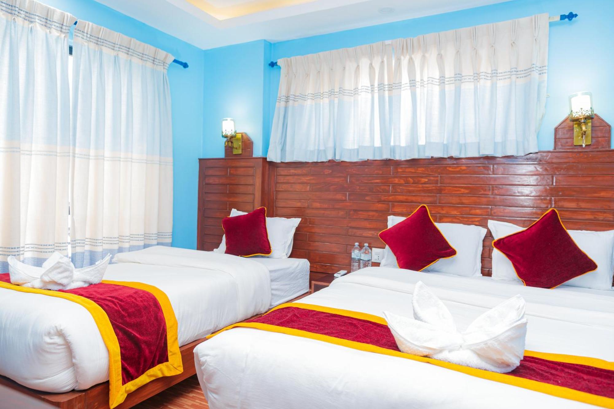 Hotel The Billabong Garden Pokhara Ngoại thất bức ảnh