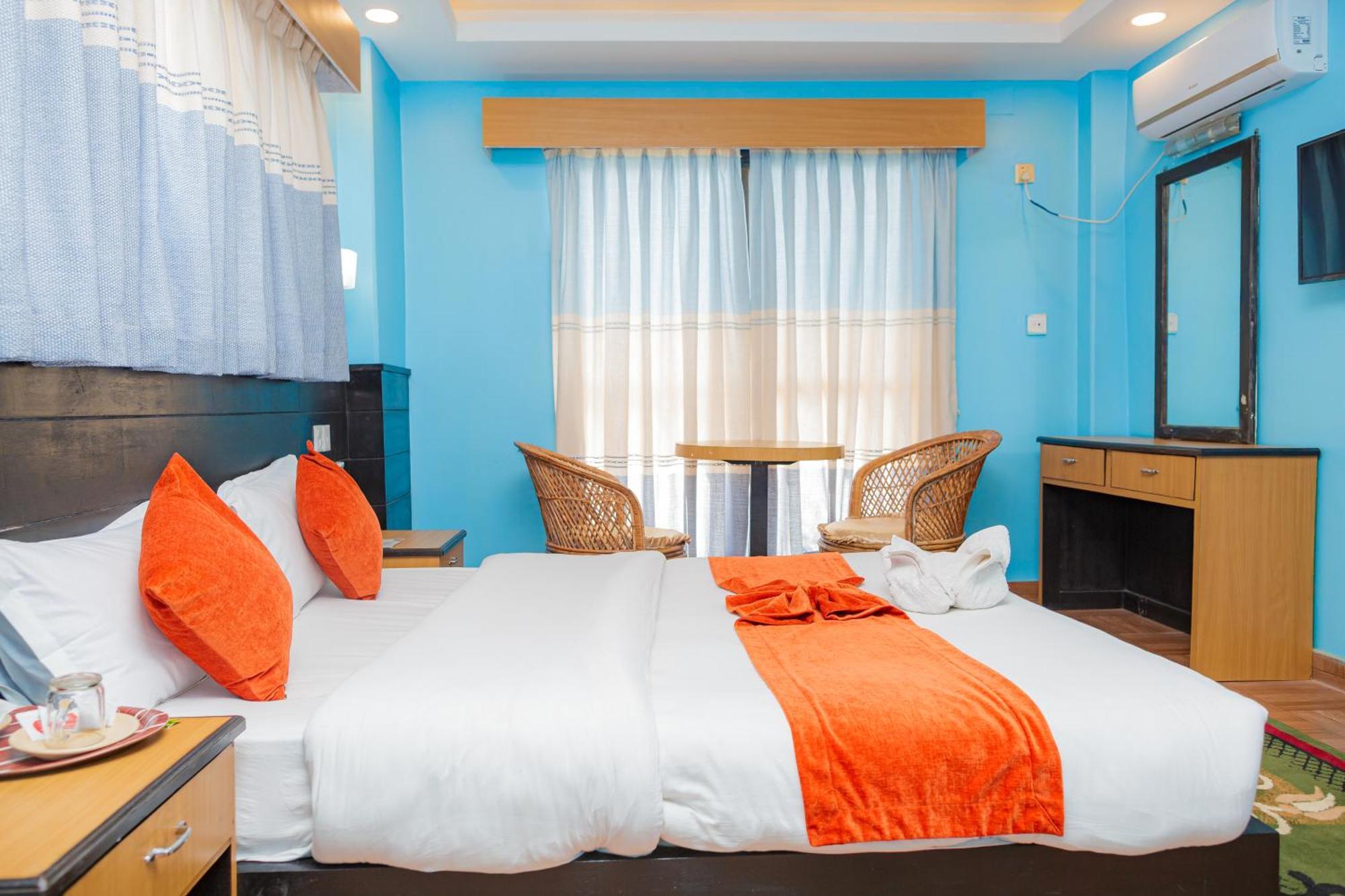 Hotel The Billabong Garden Pokhara Ngoại thất bức ảnh