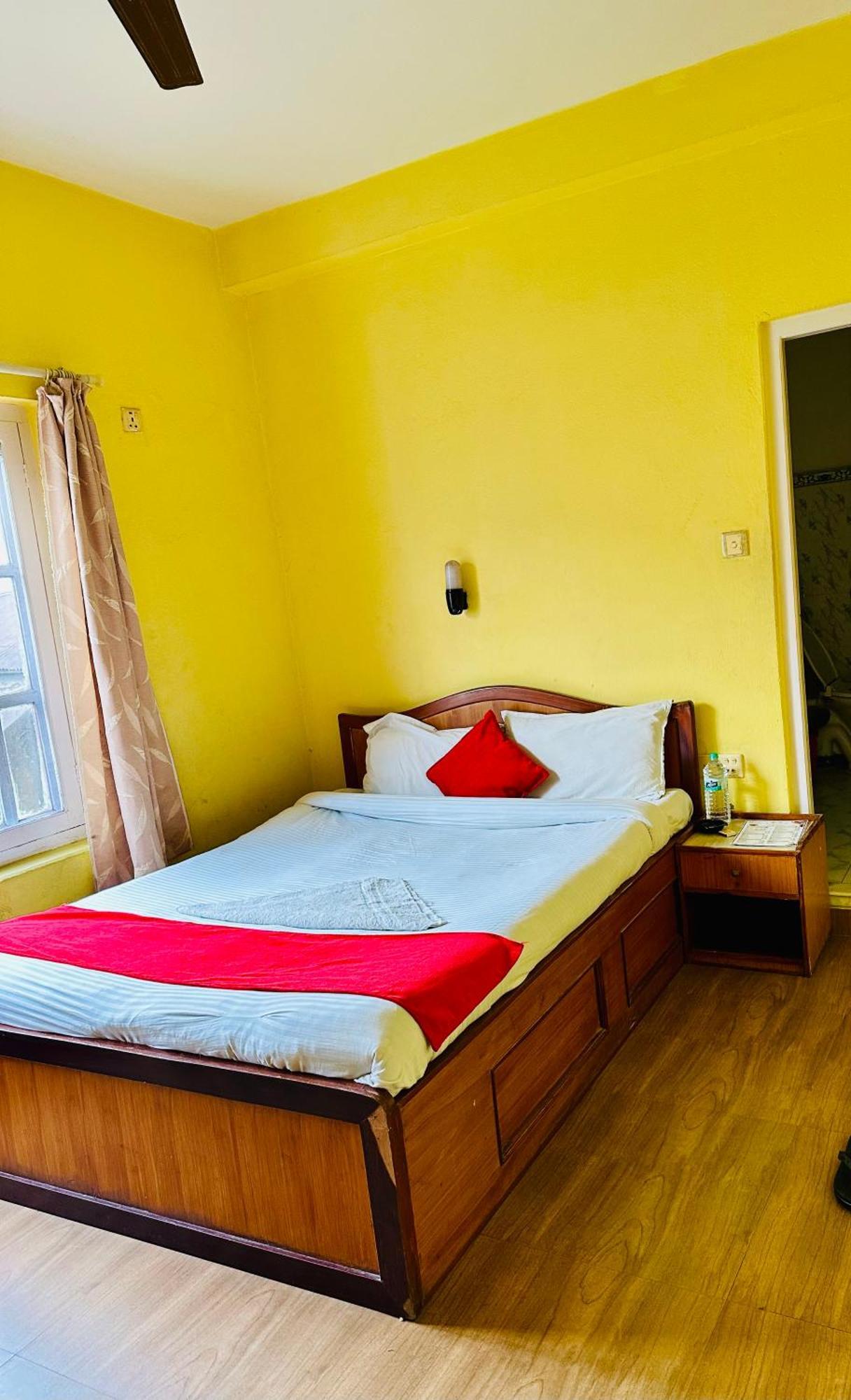 Hotel The Billabong Garden Pokhara Ngoại thất bức ảnh