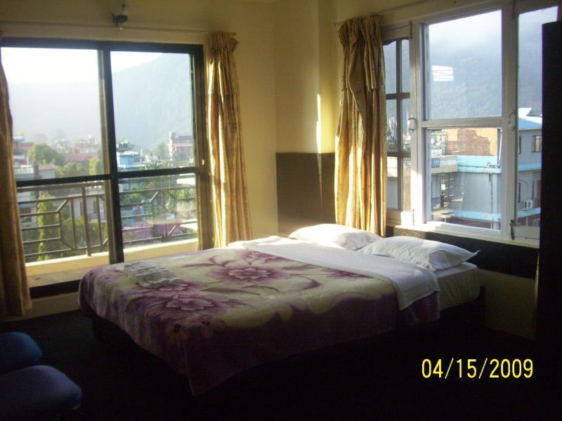 Hotel The Billabong Garden Pokhara Ngoại thất bức ảnh