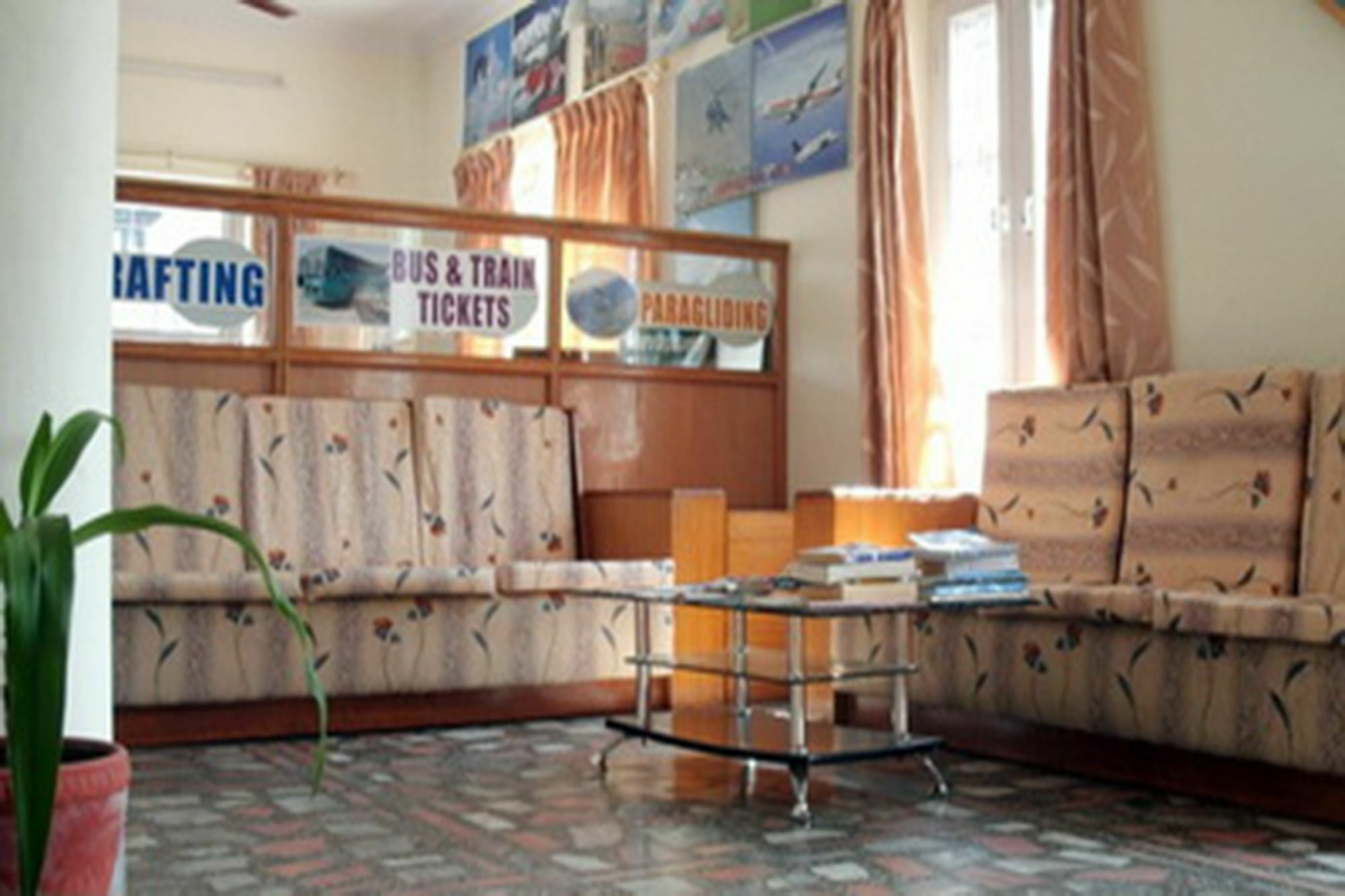 Hotel The Billabong Garden Pokhara Ngoại thất bức ảnh